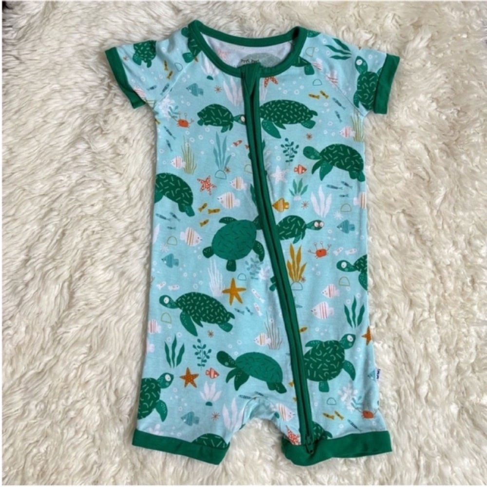 🐢Little Sleepies Sea Turtle Friends Shorty 12-18